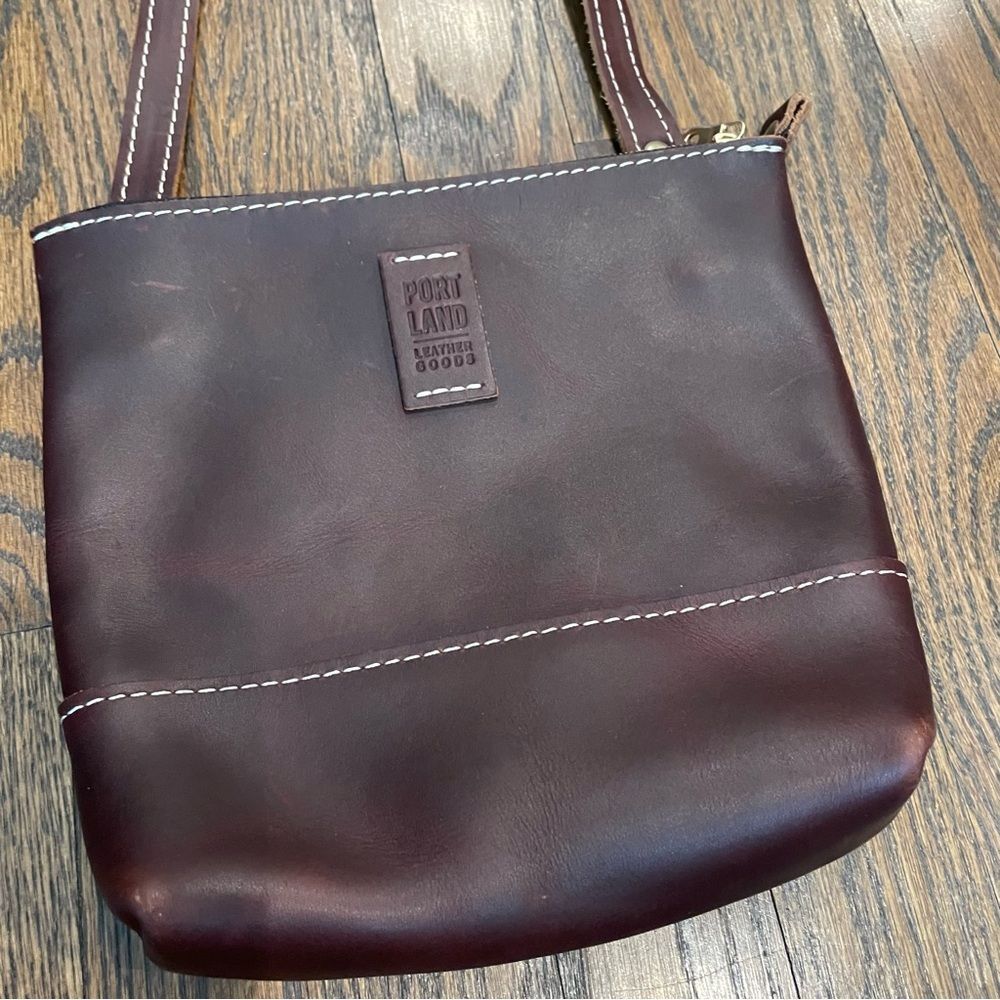 PORTLAND LEATHER GOODS Festival Bag Brown Leather Crossbody Bag Grizzly Brown